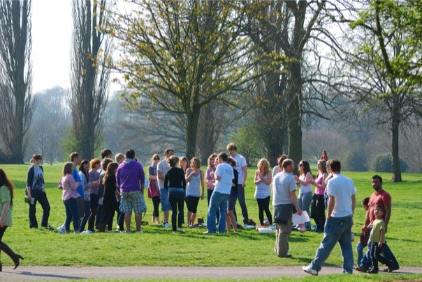 24 singathon in park